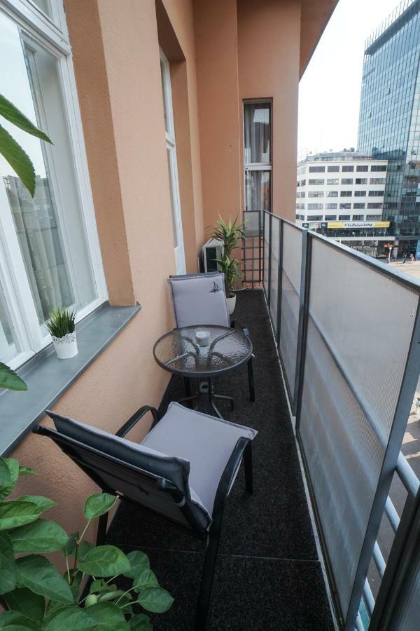 Main Square Dream Apartment Загреб Экстерьер фото